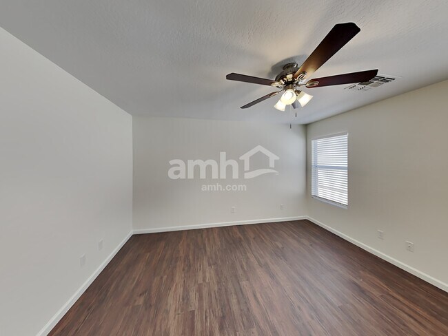 Building Photo - 31352 N Shale Dr