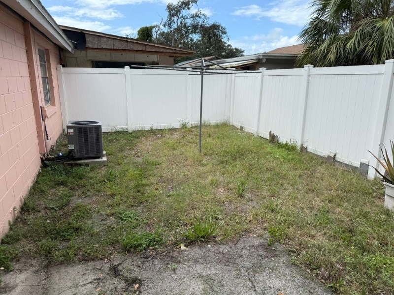 Building Photo - 10203 Carriage Glen Ct