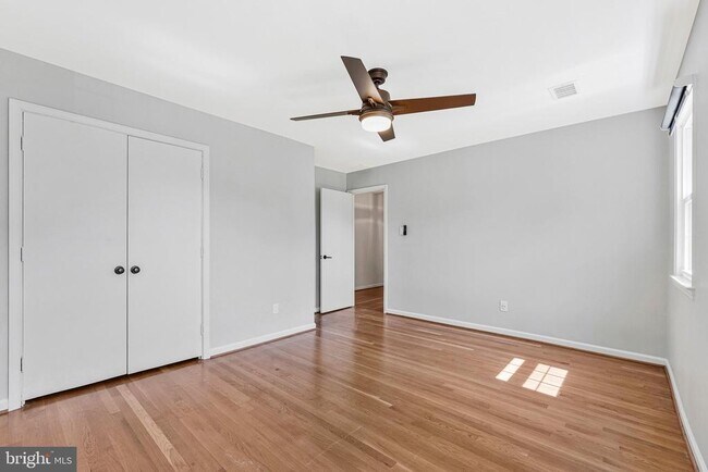 Building Photo - 7730 Falstaff Rd
