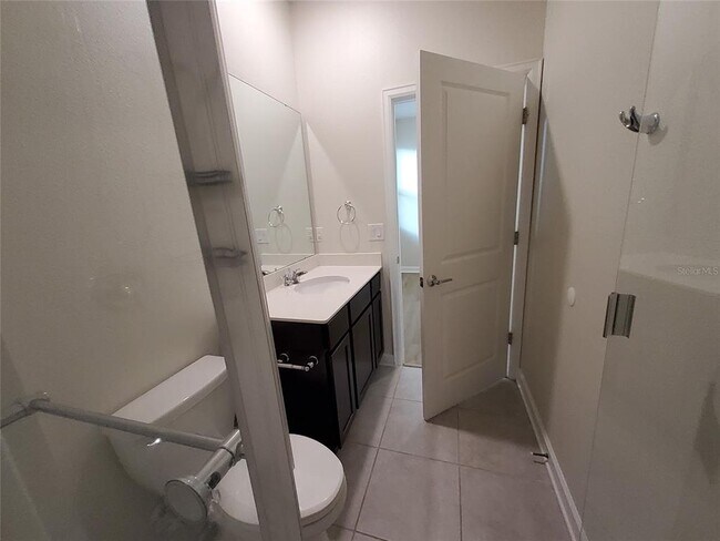 Building Photo - 725 Simone Ct