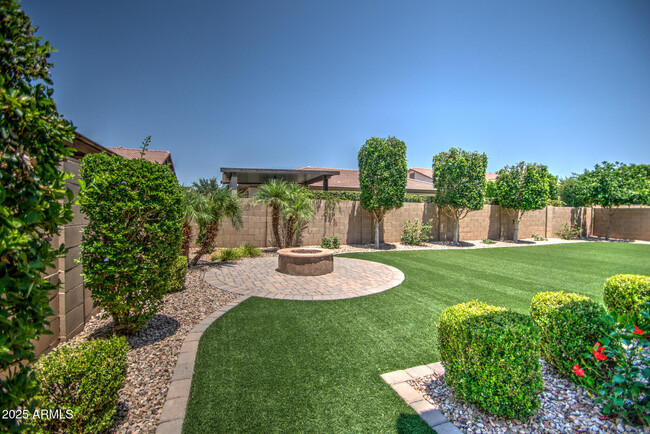 Building Photo - 7128 E Posada Ave