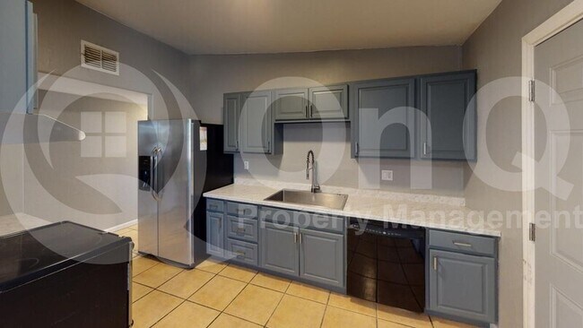 Primary Photo - 1501 W Ontario St