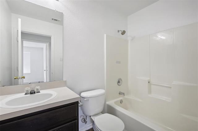 Building Photo - 728 Cardinal Dr