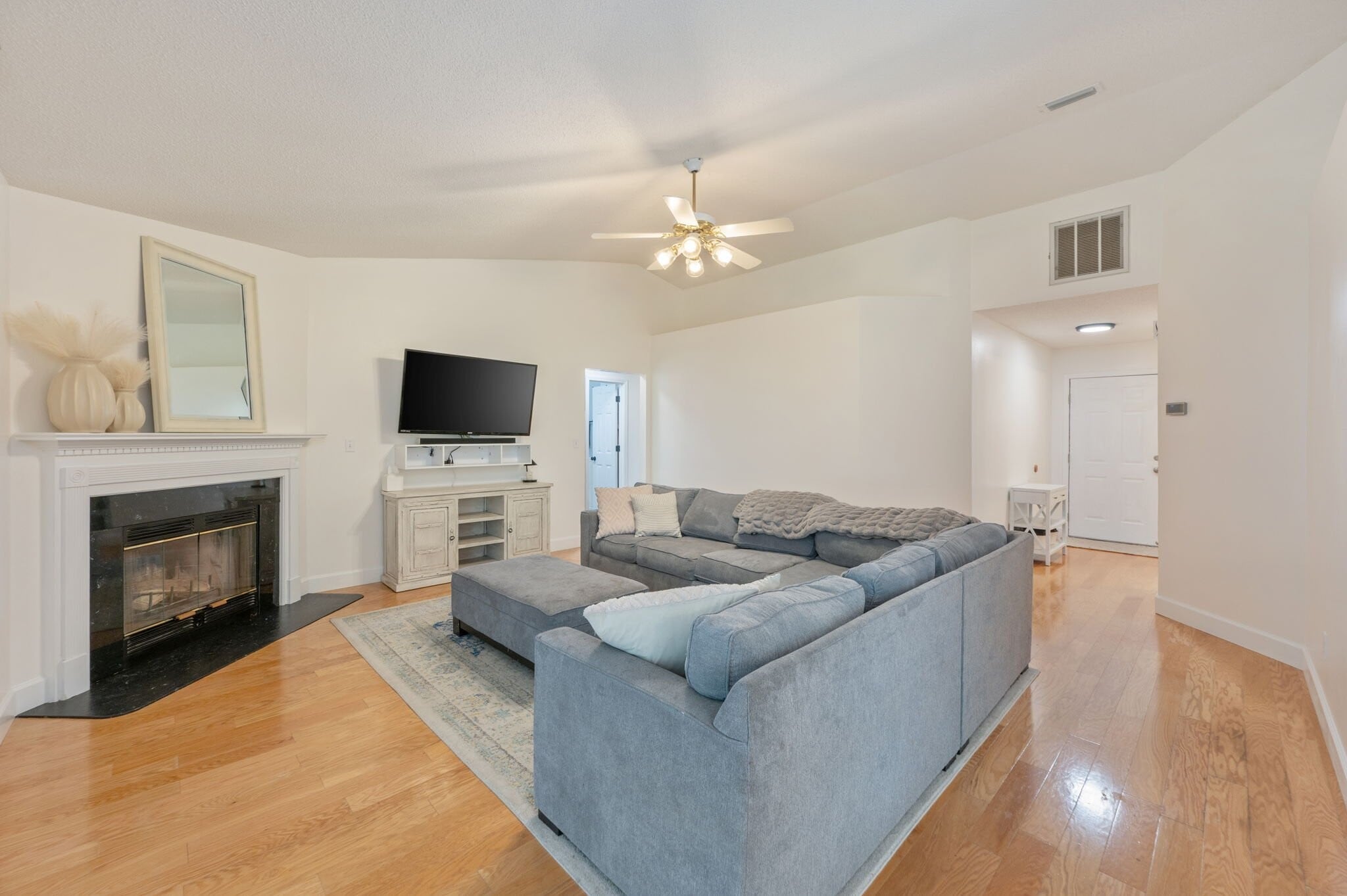 Building Photo - 4406 Southminster Cir