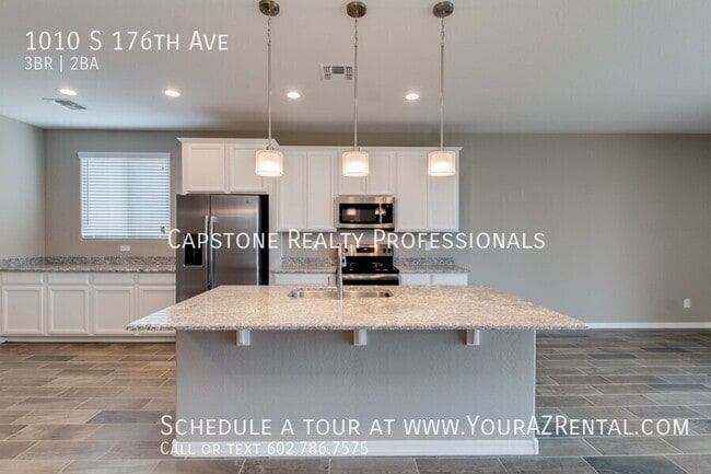 Building Photo - 1010 S 176th Ave