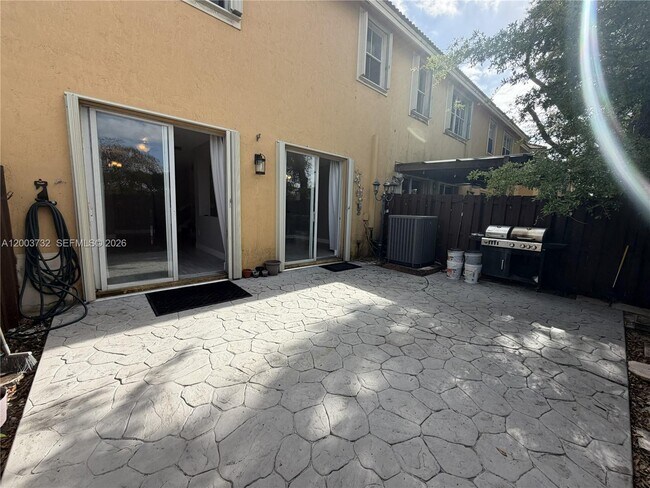 Building Photo - 16537 SW 78th Terrace