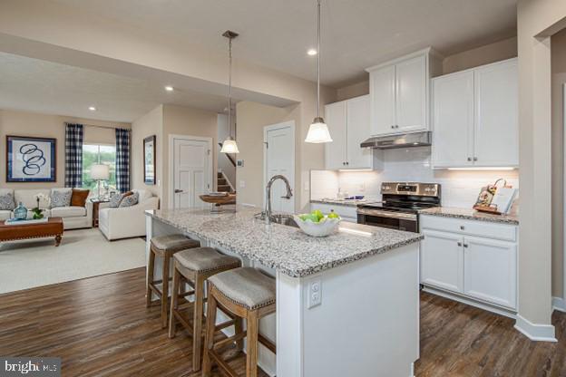 Building Photo - 208 Braeburn Dr