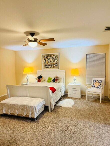 Building Photo - 1985 Meridian St