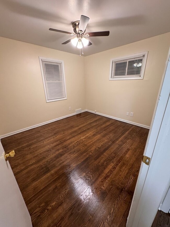 Building Photo - 1079 North Ave