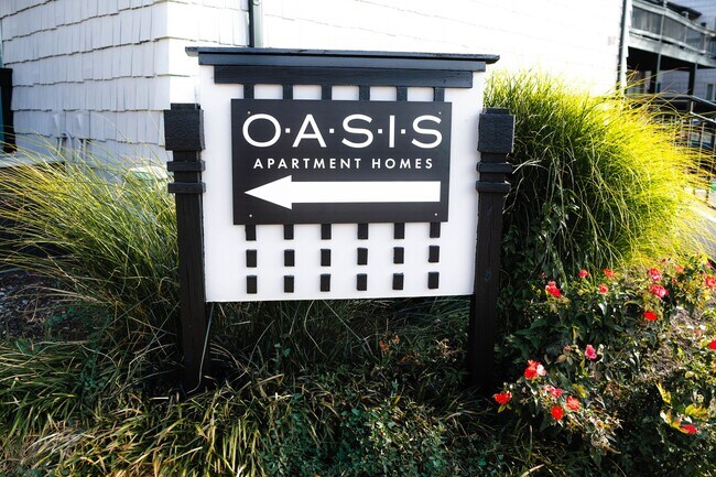 Building Photo - 10804 Oasis Ct