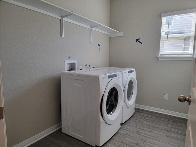 Building Photo - 115 Cona Wy