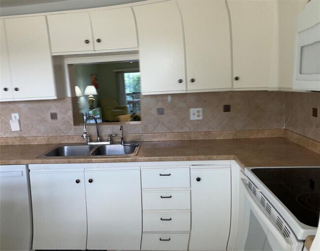 Building Photo - 3102 Portofino Point