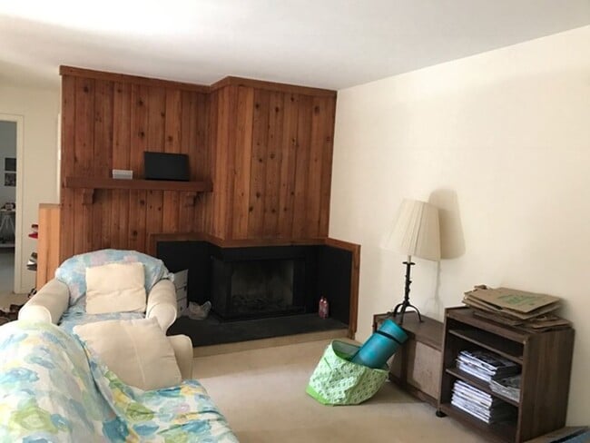 Building Photo - 2BR Finley Forest Condo – Minutes to Chapel Hill & UNC