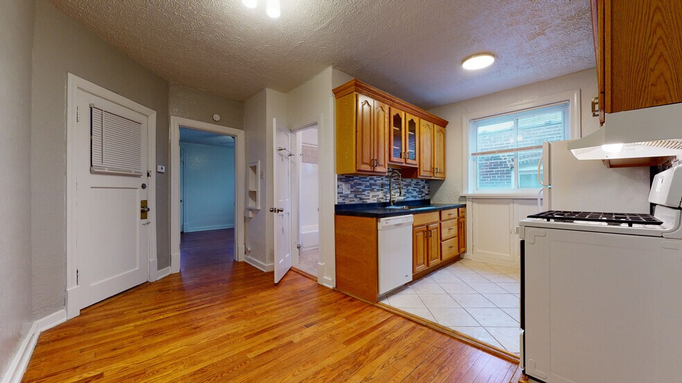 Building Photo - 4119 Potomac St.