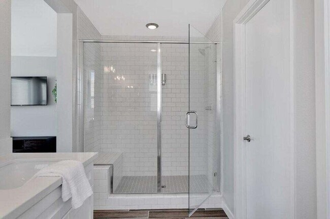 Building Photo - 12576 Sylvanus Dr