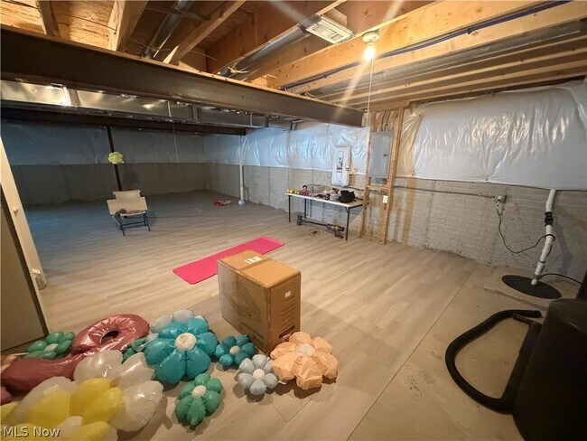 Building Photo - 6227 Krystina Run