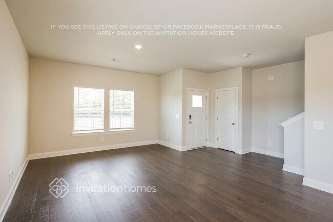 Building Photo - 223 River Rock Dr