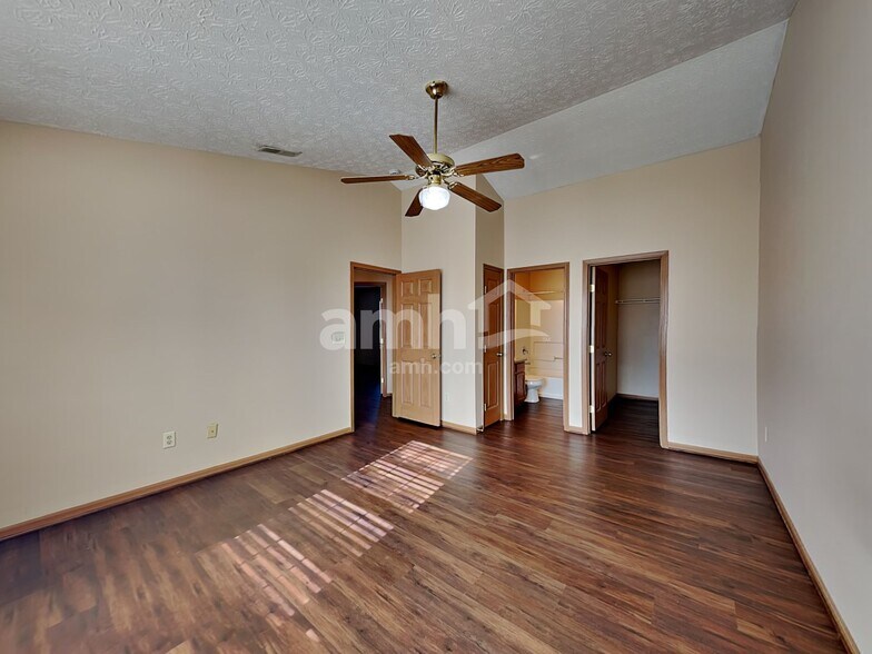 Building Photo - 2572 Edencreek Ln