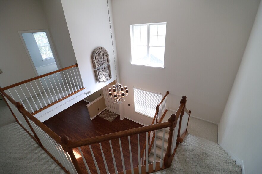 Building Photo - 10979 Princeton Village Dr