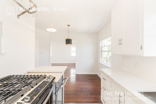 Building Photo - 1533 Meadowbrook Ave