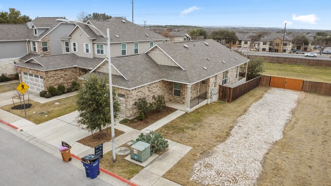 Building Photo - 805 Sandhill Branch Dr