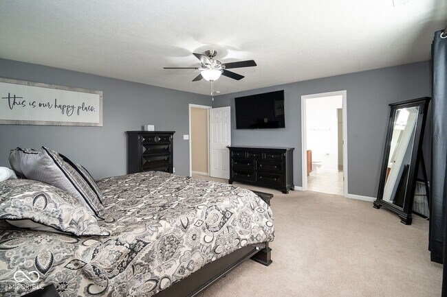 Building Photo - Spacious 4-Bedroom Home with Walk-In Closet & Community Pool in Greenwood