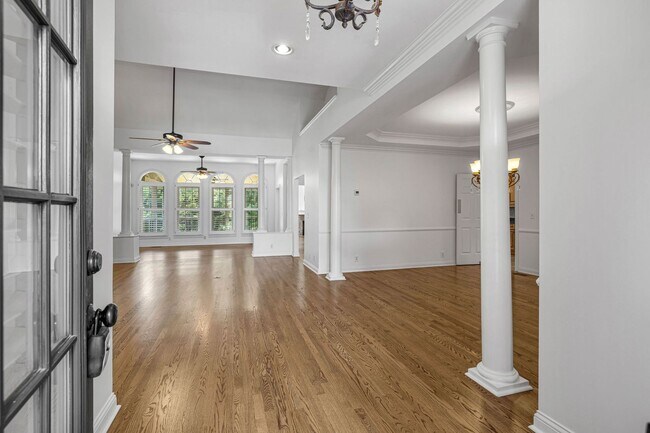 Building Photo - Welcome to this charming all-brick rental ...