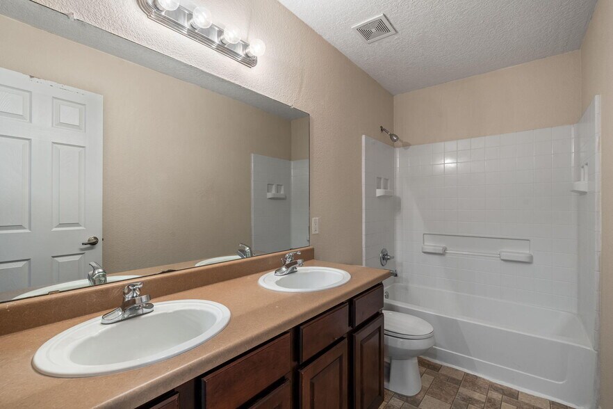 Upstairs Bath (1) - 7019 Kayser Mill Rd NW