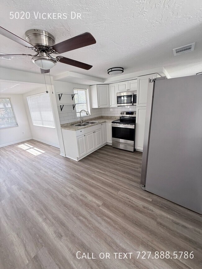 Building Photo - 5020 Vickers Dr