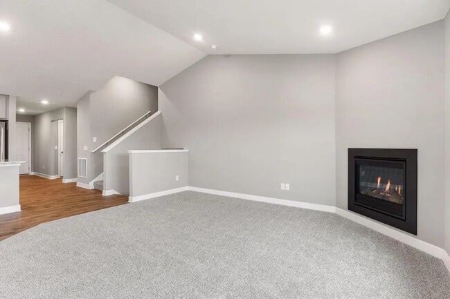 Building Photo - 20554 Glade Ave