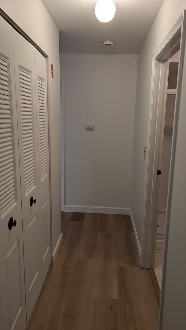 Building Photo - Recently renovated 1st floor condo for ren...