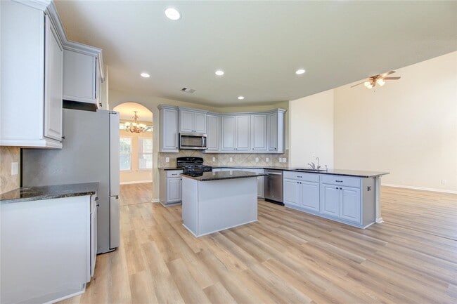 Building Photo - 6027 Mystic Berry Dr