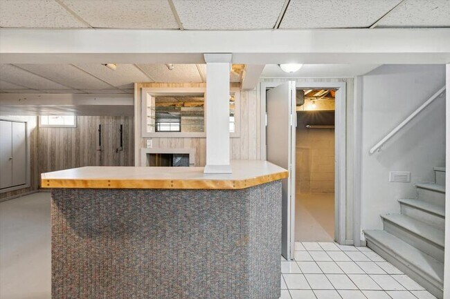 Building Photo - 4431 Caroline Ave