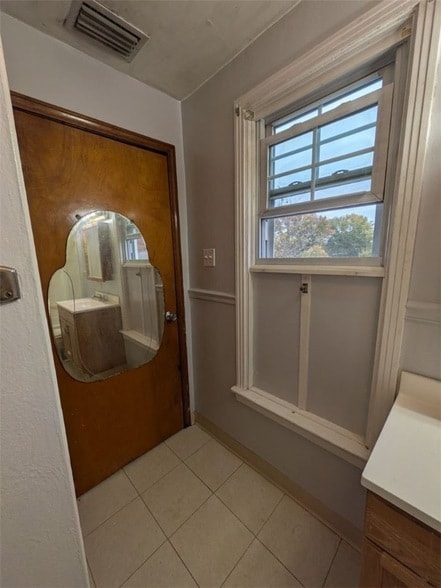 Building Photo - 725 Chartiers St