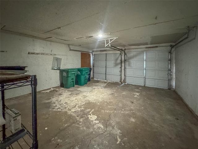 Building Photo - 1112 Autumn Oak Dr