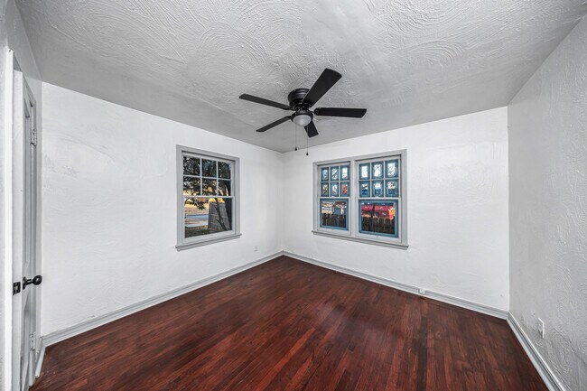 Building Photo - 1414 NW 23rd St