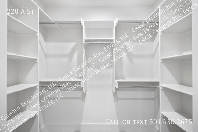 Building Photo - 220 A St