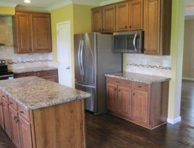 Building Photo - 758 Green Rd