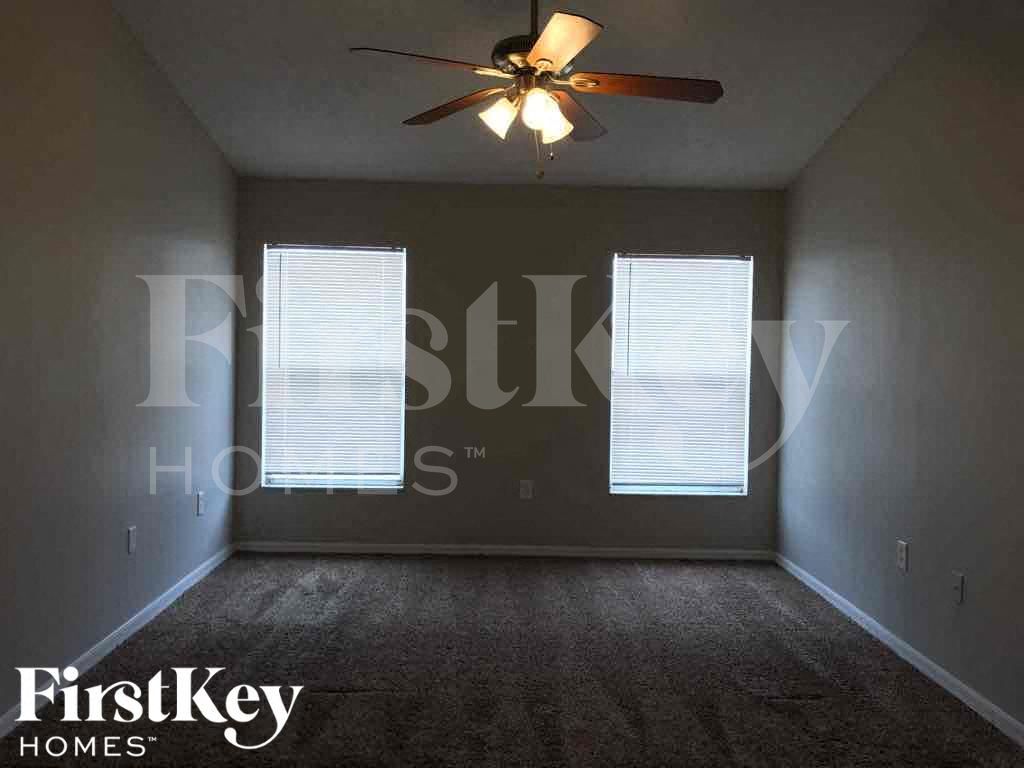 Building Photo - 6551 Viewpoint Ct