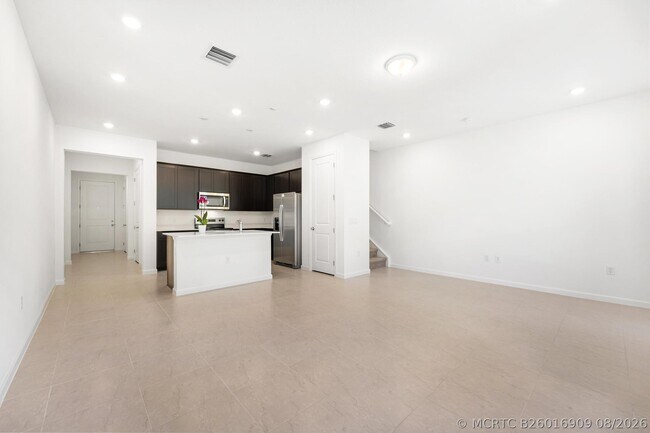 Building Photo - 4315 Efendi Dr