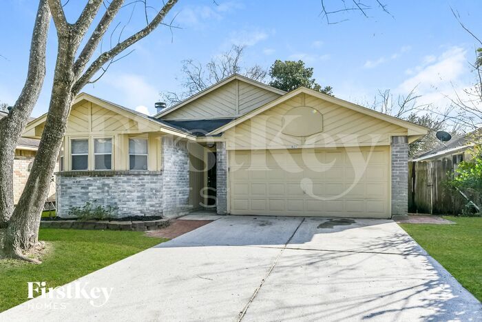 Building Photo - 3823 Ebury Dr