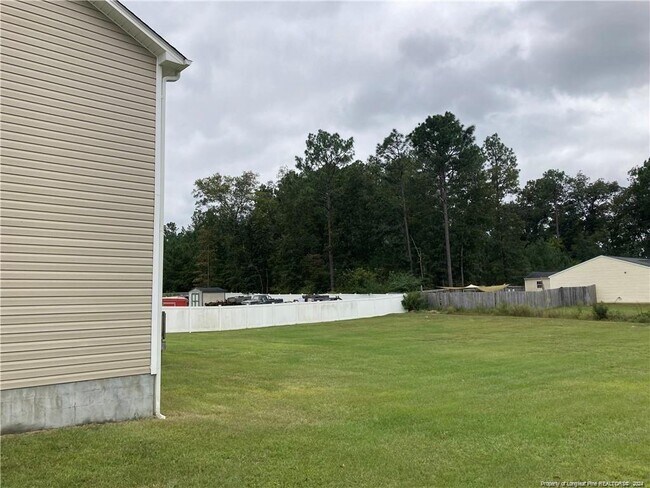 Building Photo - 148 Dundee Cir