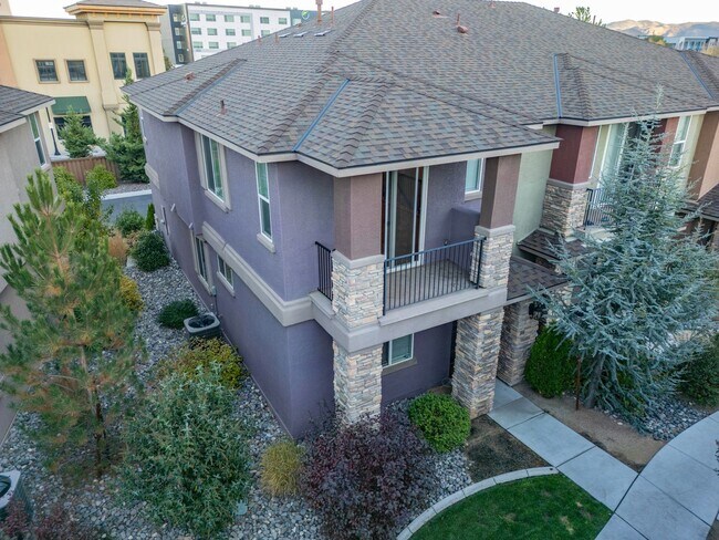 Building Photo - Great Townhome For Rent!