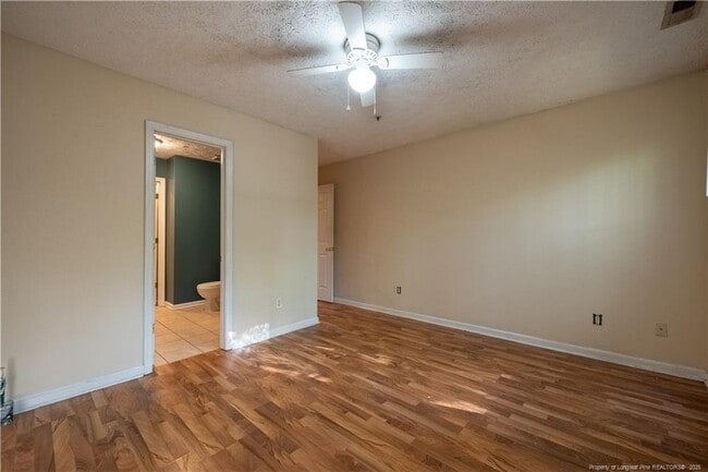 Building Photo - 352 Bubble Creek Ct