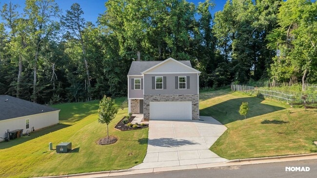 Building Photo - Charming 4BR House in Greensboro