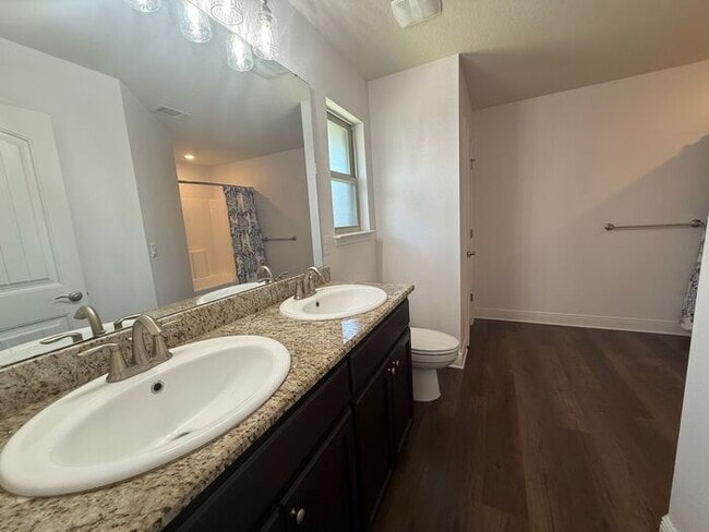 Building Photo - Gulf Breeze - Shadow Lakes - 4 bedroom, 2 ...