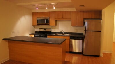 Building Photo - 2130 W Concord Pl