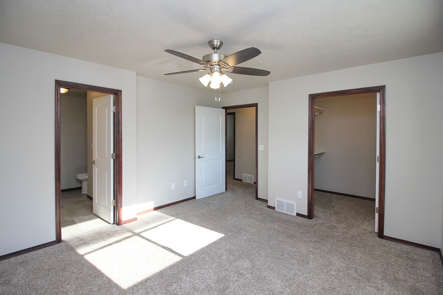 Building Photo - 110 Tanner Ct