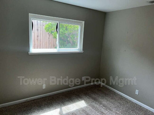 Building Photo - 6306 Trajan Dr