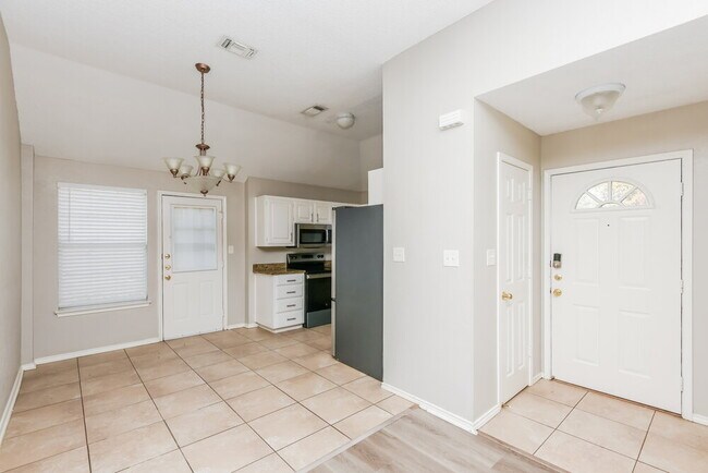 Building Photo - 1426 Ardmore Dr